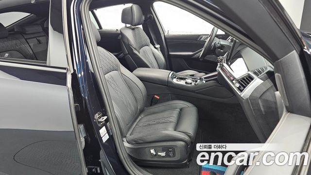 BMW X6 (G06) xDrive40i M Sport 2024 — фото 26