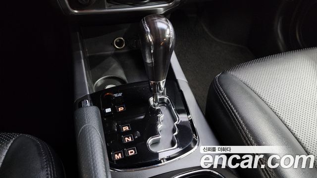 KG Mobility (SsangYong) Korando C 2.0 Adventure 60th Edition 4WD 2015 — фото 9