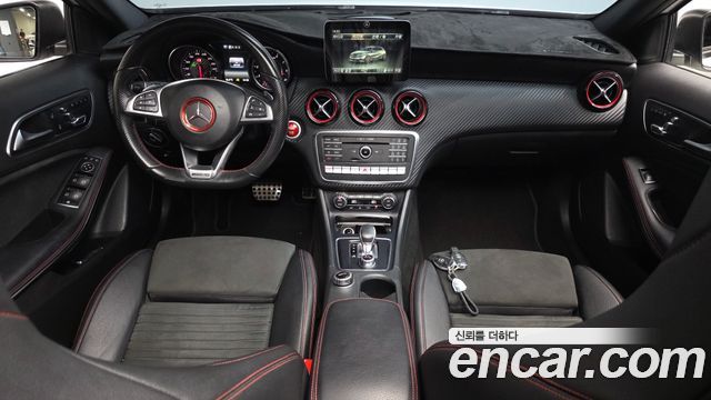 Mercedes-Benz A-Class (W176) A45 AMG 4MATIC 2018 — фото 7