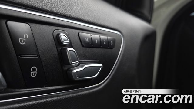 Mercedes-Benz A-Class (W176) A45 AMG 4MATIC 2018 — фото 32