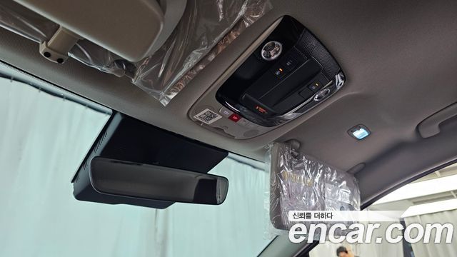 Kia Sportage (V) Gasoline 1.6 Turbo 2WD Signature 2025 — фото 21