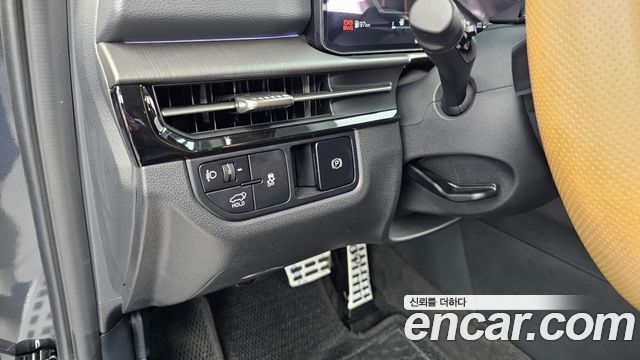 Kia Sportage (V) Gasoline 1.6 Turbo 2WD Signature 2025 — фото 22