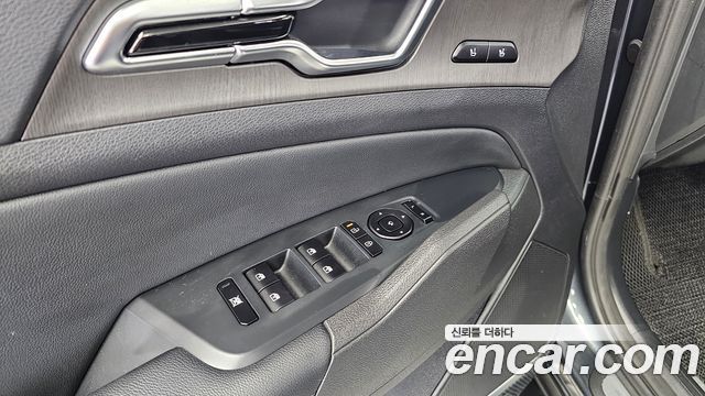 Kia Sportage (V) Gasoline 1.6 Turbo 2WD Signature 2025 — фото 24