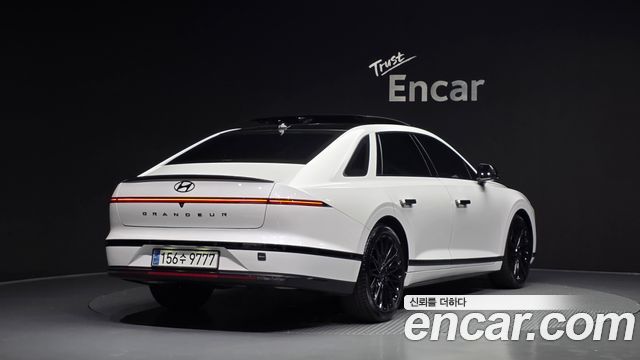 Hyundai Grandeur Hybrid (GN7) Calligraphy 2023 — фото 2