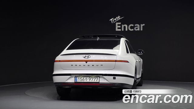 Hyundai Grandeur Hybrid (GN7) Calligraphy 2023 — фото 4
