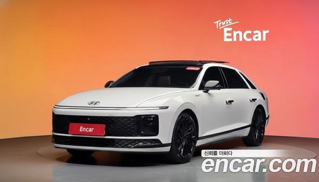 Hyundai Grandeur Hybrid (GN7) Calligraphy 2023 — фото 1