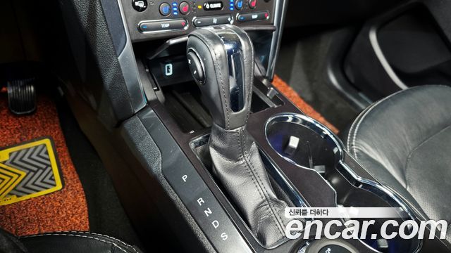 Ford Explorer 2.3 Limited 4WD 5th 2019 — фото 9