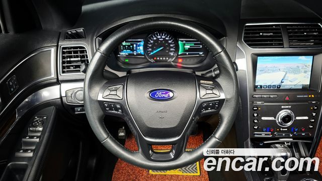 Ford Explorer 2.3 Limited 4WD 5th 2019 — фото 15