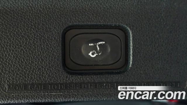 Ford Explorer 2.3 Limited 4WD 5th 2019 — фото 20