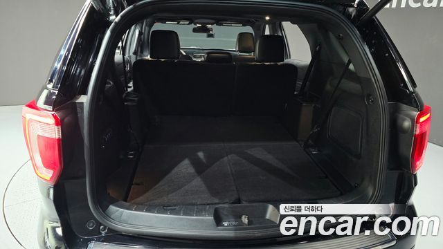 Ford Explorer 2.3 Limited 4WD 5th 2019 — фото 27