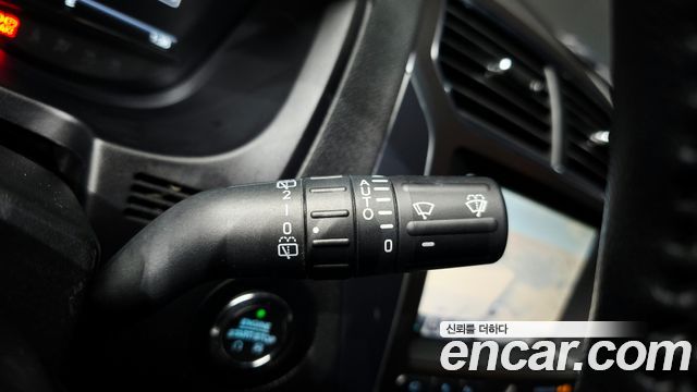 Ford Explorer 2.3 Limited 4WD 5th 2019 — фото 30