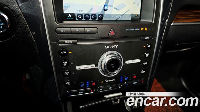Ford Explorer 2.3 Limited 4WD 5th 2019 — фото 31