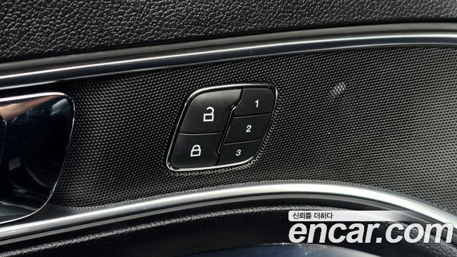 Ford Explorer 2.3 Limited 4WD 5th 2019 — фото 34