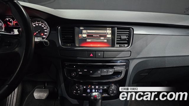 Peugeot 508SW 1.6 BlueHDi Feline 2016 — фото 14
