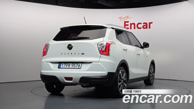 KG Mobility (SsangYong) Tivoli Diesel VX 4WD 2016 — фото 2