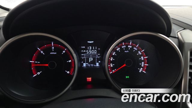 KG Mobility (SsangYong) Tivoli Diesel VX 4WD 2016 — фото 8