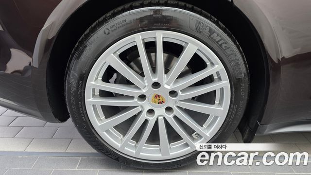 Porsche Panamera (971) 3.0 AWD 2020 — фото 5