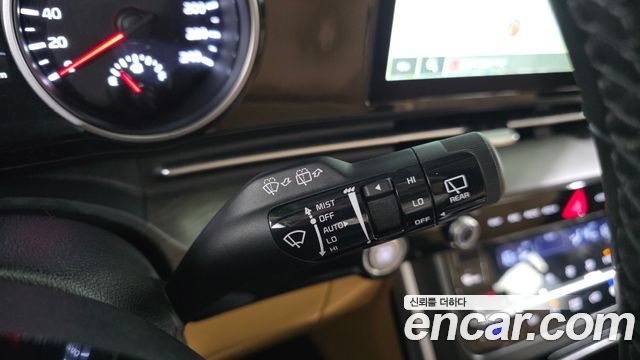 Kia Carnival (IV) Diesel 9-Seater Prestige 2023 — фото 34