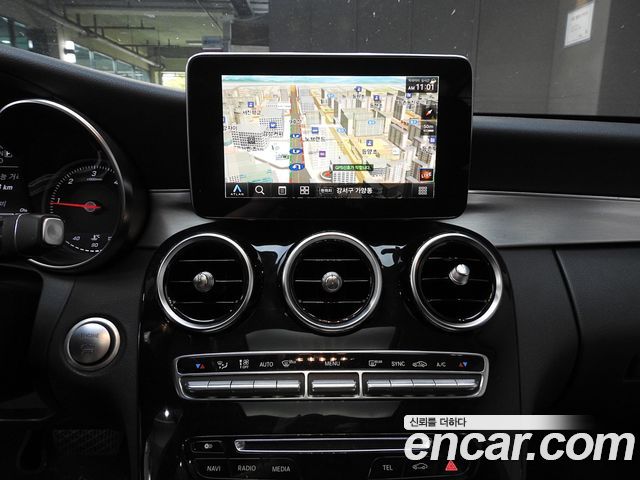 Mercedes-Benz C-Class (W205) C220 BlueTEC Avantgarde 2015 — фото 21