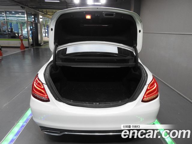 Mercedes-Benz C-Class (W205) C220 BlueTEC Avantgarde 2015 — фото 24