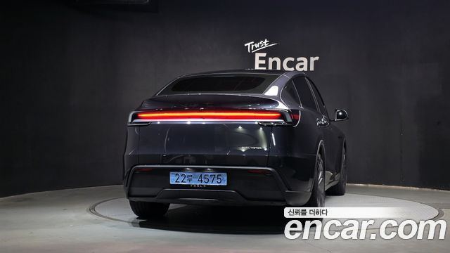 Tesla Model Y Premium Long Range AWD 2026 — фото 4