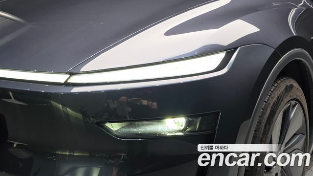 Tesla Model Y Premium Long Range AWD 2026 — фото 22