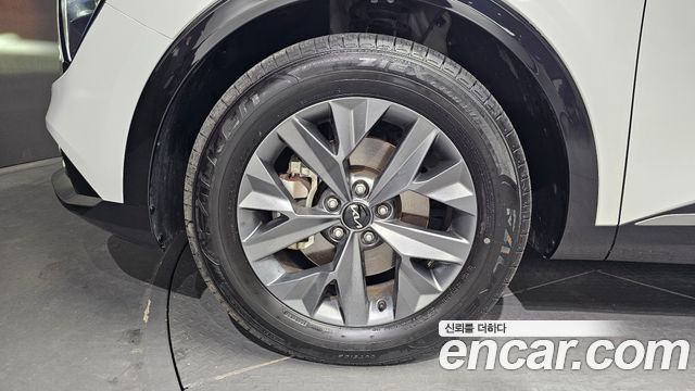 Kia Sportage (V) Gasoline 1.6 Turbo 2WD Signature 2024 — фото 5