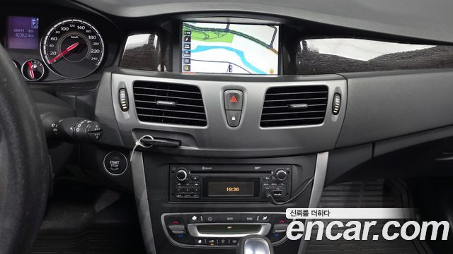 Renault Korea SM5 Nova LPLi Texi tental car SUP 2015 — фото 17