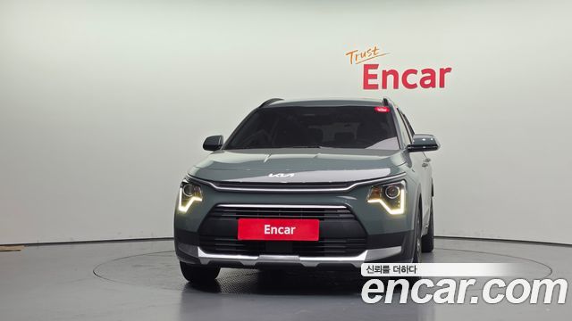 Kia Niro Prestige 2022 — фото 3