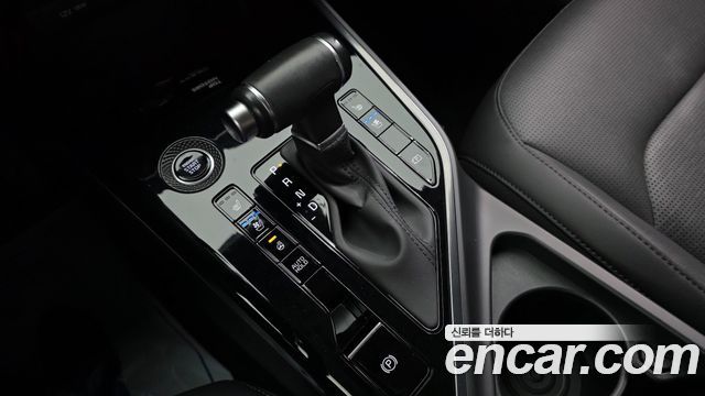 Kia Niro Prestige 2022 — фото 9
