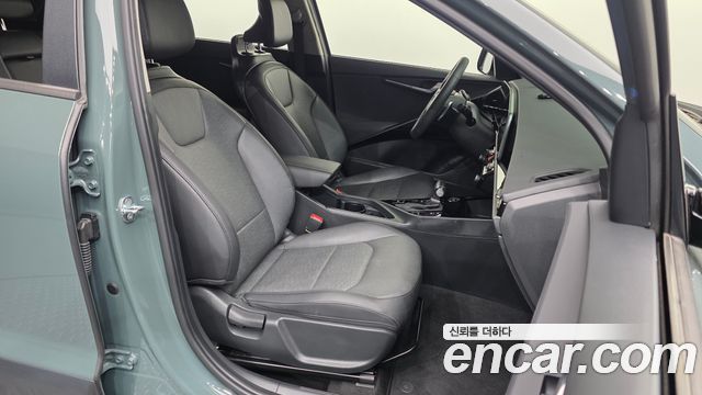 Kia Niro Prestige 2022 — фото 11