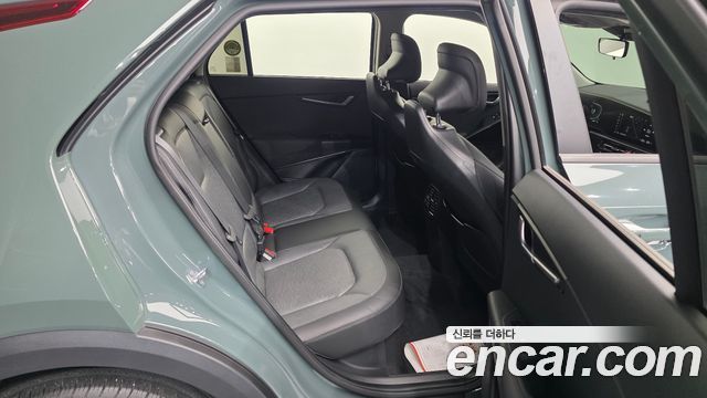 Kia Niro Prestige 2022 — фото 12