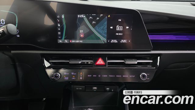 Kia Niro Prestige 2022 — фото 18