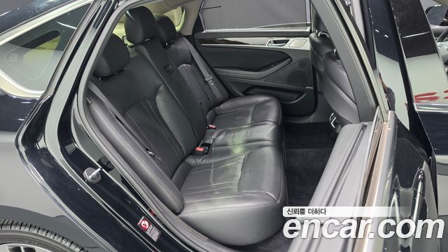 Genesis G80 3.3 GDI Premium Luxury 2017 — фото 12