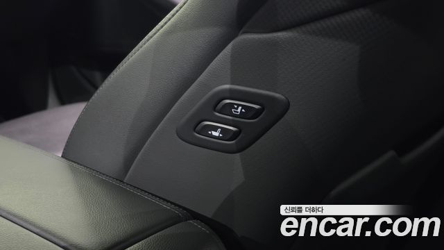 Genesis G80 3.3 GDI Premium Luxury 2017 — фото 28