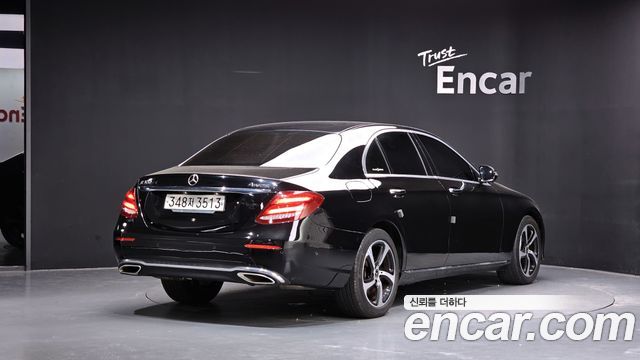 Mercedes-Benz E-Class (W213) E300 4MATIC Avnatgarde 2019 — фото 2