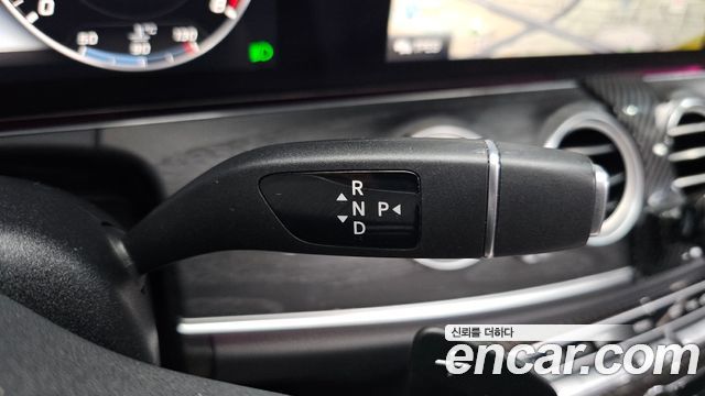 Mercedes-Benz E-Class (W213) E300 4MATIC Avnatgarde 2019 — фото 9