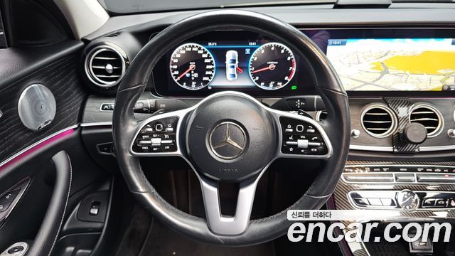 Mercedes-Benz E-Class (W213) E300 4MATIC Avnatgarde 2019 — фото 16
