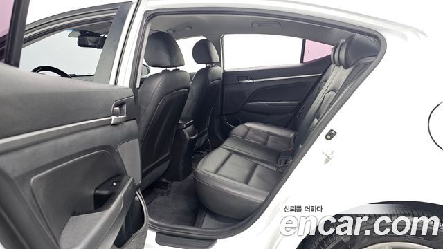 Hyundai Avante (AD) 1.6 LPi Modern(Handicapped) 2020 — фото 12