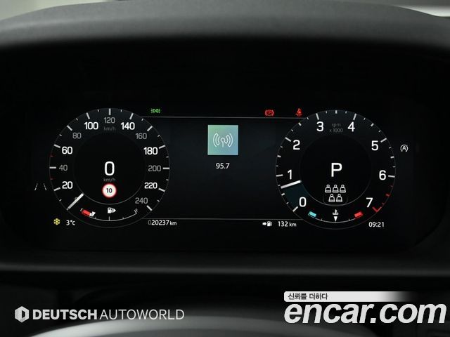 Land Rover Discovery 5 2.0 P300 S 2025 — фото 8
