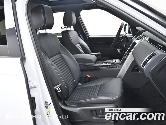 Land Rover Discovery 5 2.0 P300 S 2025 — фото 10