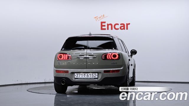 MINI Cooper Clubman Untied suit Edition 2nd 2019 — фото 4