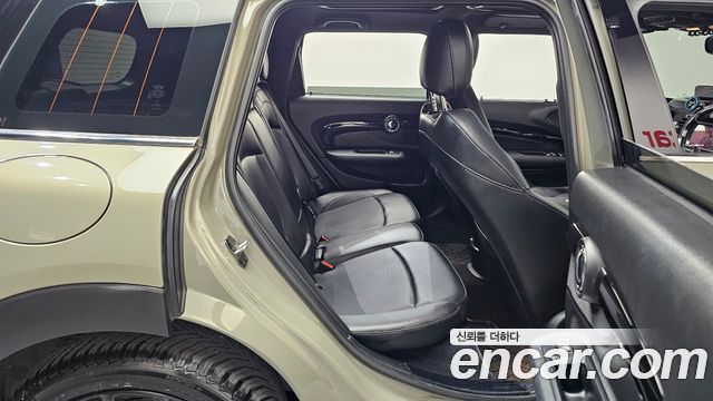 MINI Cooper Clubman Untied suit Edition 2nd 2019 — фото 11