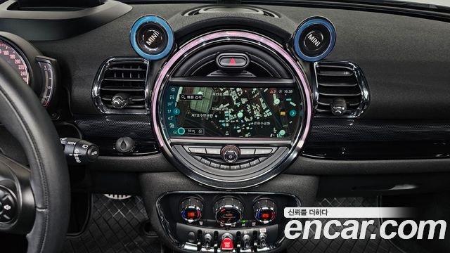 MINI Cooper Clubman Untied suit Edition 2nd 2019 — фото 12