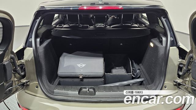 MINI Cooper Clubman Untied suit Edition 2nd 2019 — фото 18