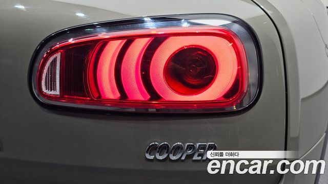 MINI Cooper Clubman Untied suit Edition 2nd 2019 — фото 23