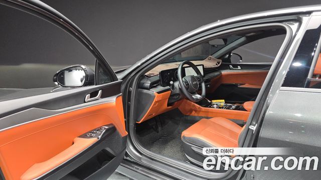 Kia K5 (III) 1.6 Turbo Prestige 2024 — фото 10