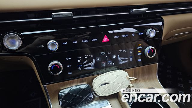 Genesis G80 (RG3) Gasoline 2.5 Turbo 2WD 2025 — фото 28