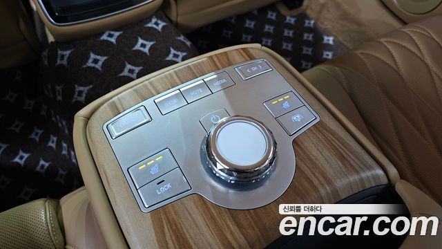 Genesis G80 (RG3) Gasoline 2.5 Turbo 2WD 2025 — фото 31