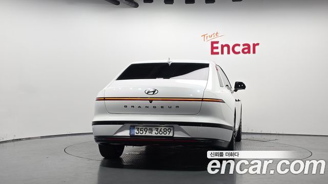 Hyundai Grandeur Hybrid (GN7) Honors 2026 — фото 4